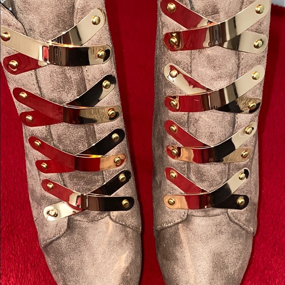 Surrender! - Picture 6 of 8